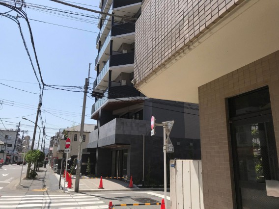 最初の十字路北口から