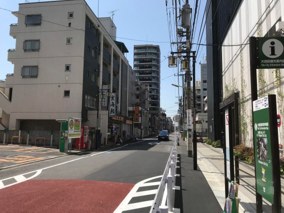 駅から院方向を見る